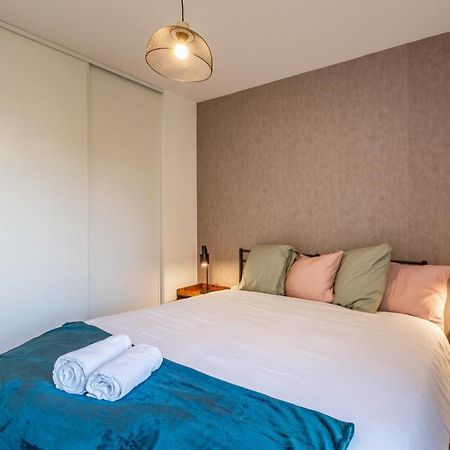 Appartamento Luxe Flat For 7 - Fairytale Factory Bussy-Saint-Georges Esterno foto