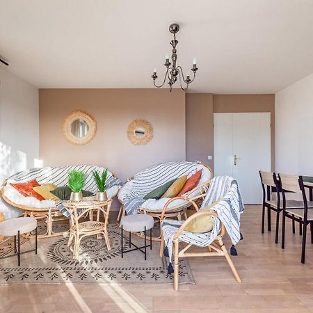 Appartamento Luxe Flat For 7 - Fairytale Factory Bussy-Saint-Georges Esterno foto