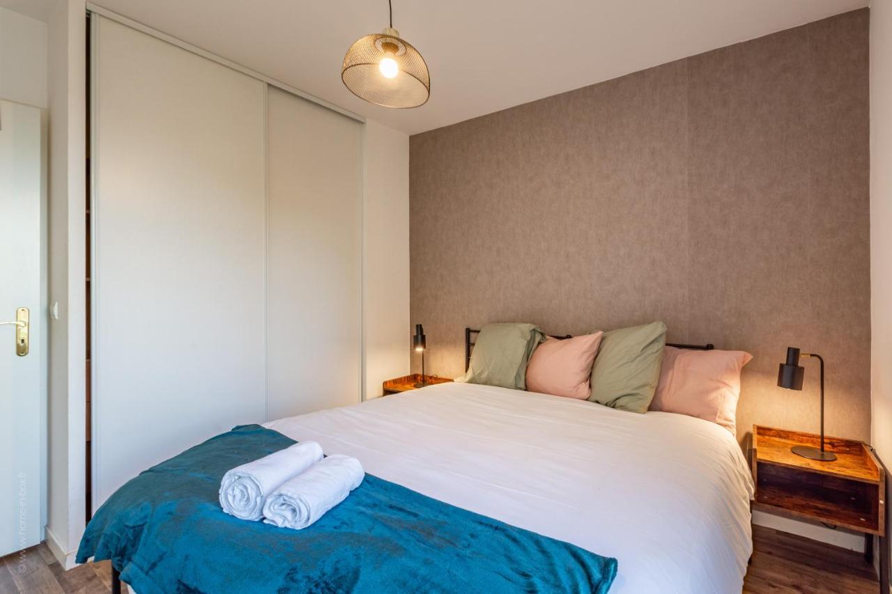 Appartamento Luxe Flat For 7 - Fairytale Factory Bussy-Saint-Georges Esterno foto