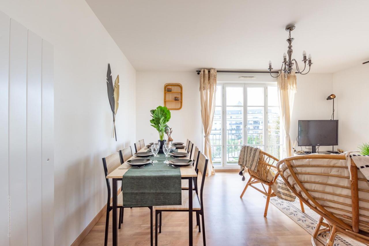 Appartamento Luxe Flat For 7 - Fairytale Factory Bussy-Saint-Georges Esterno foto