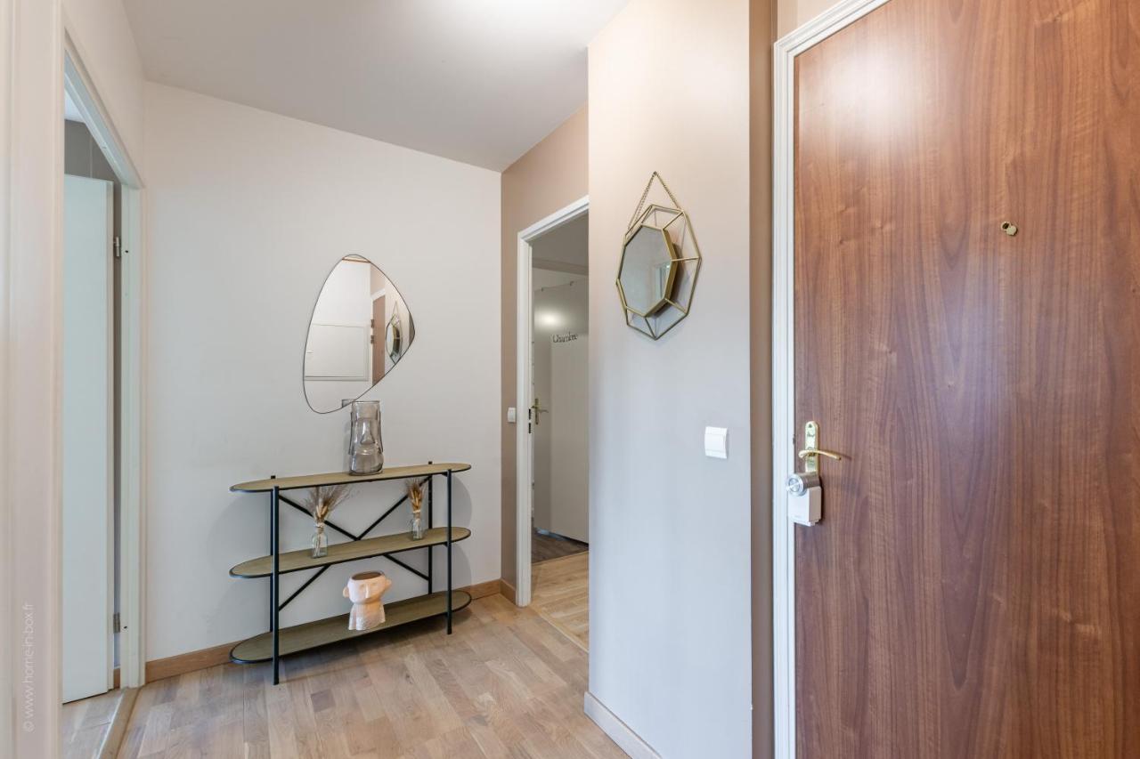 Appartamento Luxe Flat For 7 - Fairytale Factory Bussy-Saint-Georges Esterno foto