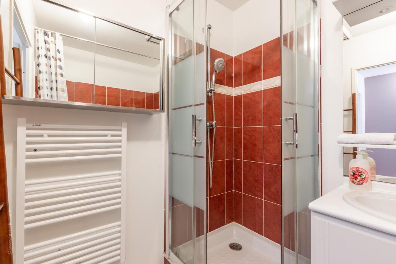 Appartamento Luxe Flat For 7 - Fairytale Factory Bussy-Saint-Georges Esterno foto