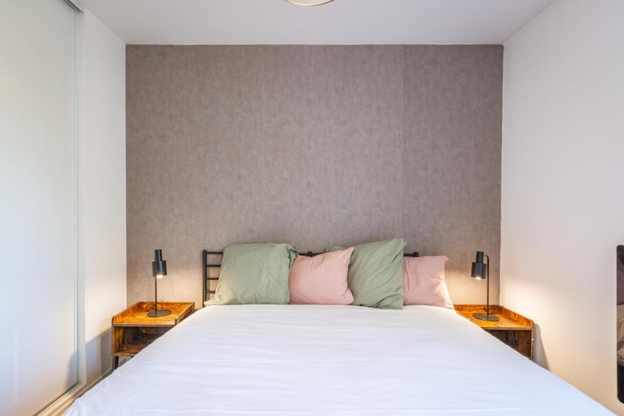 Appartamento Luxe Flat For 7 - Fairytale Factory Bussy-Saint-Georges Esterno foto
