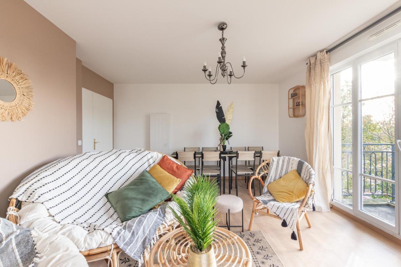 Appartamento Luxe Flat For 7 - Fairytale Factory Bussy-Saint-Georges Esterno foto